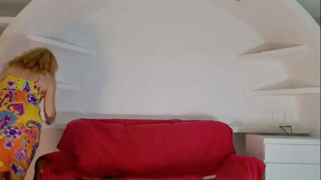 Image 12 of ladybigsmile Stream on Chaturbate on 24 days ago