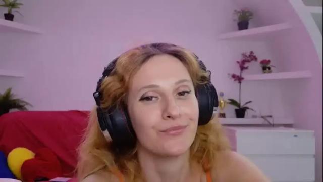 Image 6 of ladybigsmile Stream on Chaturbate on 1 day ago