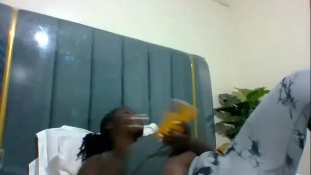 Image 10 of ladyblossoms19 Stream on Chaturbate on 15 days ago