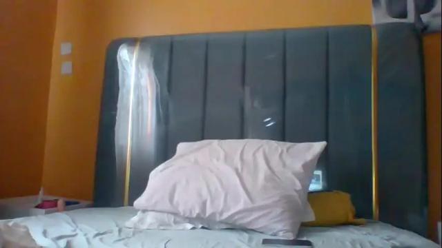 Image 3 of ladyblossoms19 Stream on Chaturbate on 1 month ago