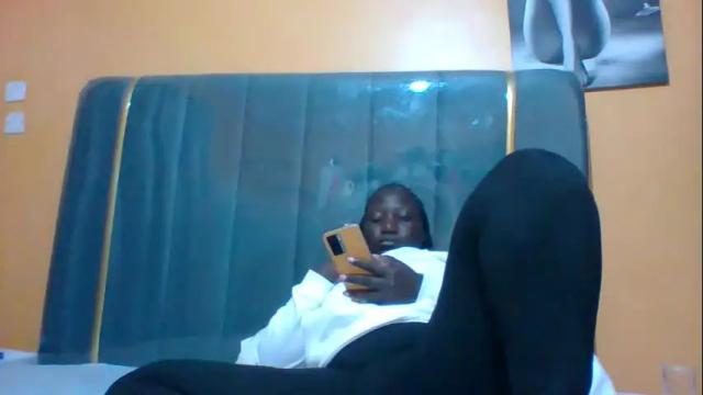Image 4 of ladyblossoms19 Stream on Chaturbate on 1 month ago