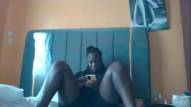 Image 3 of ladyblossoms19 Stream on Chaturbate on 22 days ago