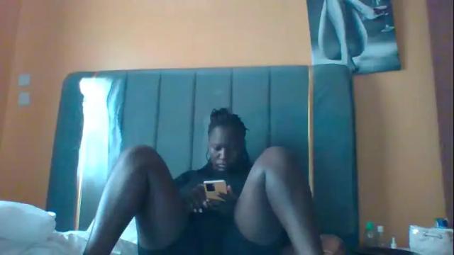 Image 4 of ladyblossoms19 Stream on Chaturbate on 22 days ago