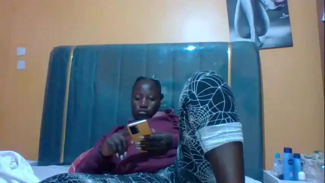Image 7 of ladyblossoms19 Stream on Chaturbate on 17 days ago