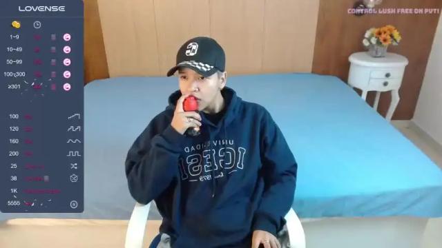 Image 2 of ladyboy_1 Stream on Chaturbate on 20 months ago