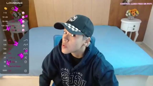 Image 3 of ladyboy_1 Stream on Chaturbate on 20 months ago