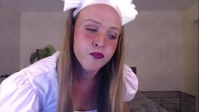 Image 2 of ladyboyhomemaker Stream on Chaturbate on 2 months ago