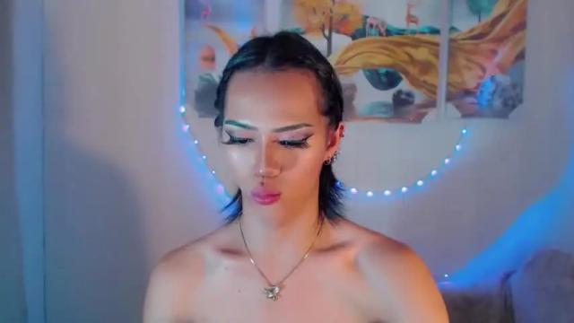 Image 3 of ladyboyhygecock Stream on Chaturbate on 19 months ago