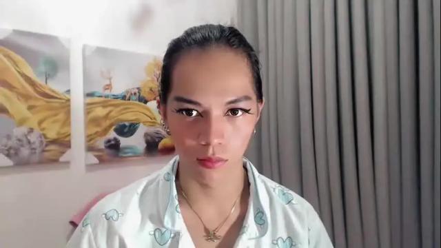 Image 3 of ladyboyhygecock Stream on Chaturbate on 18 months ago