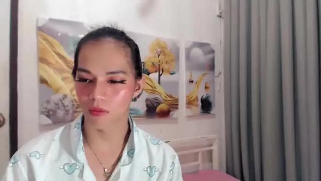 Image 7 of ladyboyhygecock Stream on Chaturbate on 18 months ago