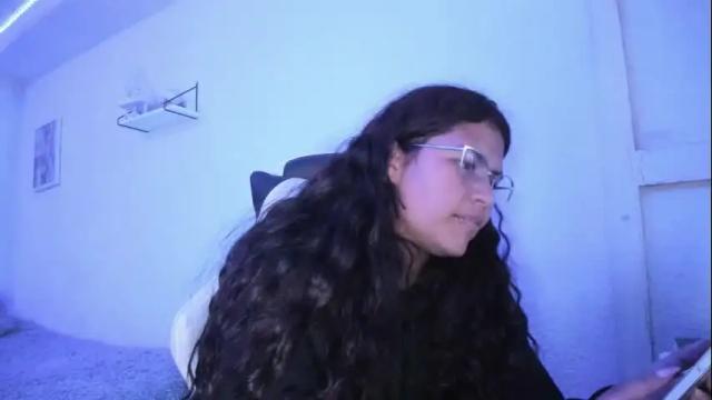 Image 12 of ladybrown_16 Stream on Chaturbate on 1 month ago