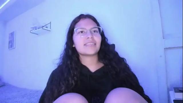 Image 3 of ladybrown_16 Stream on Chaturbate on 1 month ago