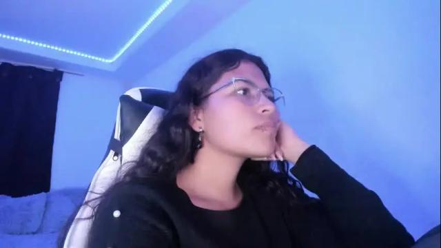 Image 4 of ladybrown_16 Stream on Chaturbate on 1 month ago