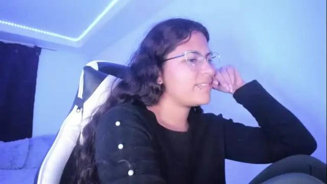 Image 8 of ladybrown_16 Stream on Chaturbate on 1 month ago