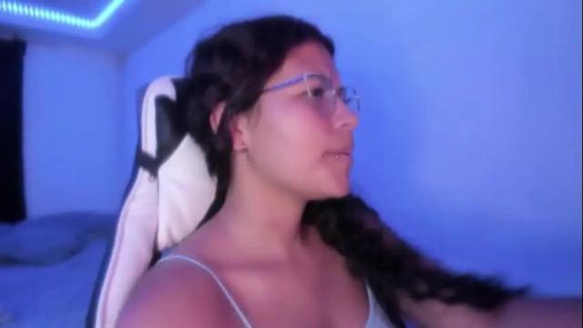 Image 3 of ladybrown_16 Stream on Chaturbate on 1 month ago