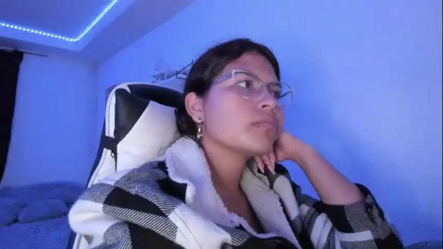 Image 2 of ladybrown_16 Stream on Chaturbate on 1 month ago