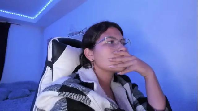Image 4 of ladybrown_16 Stream on Chaturbate on 1 month ago
