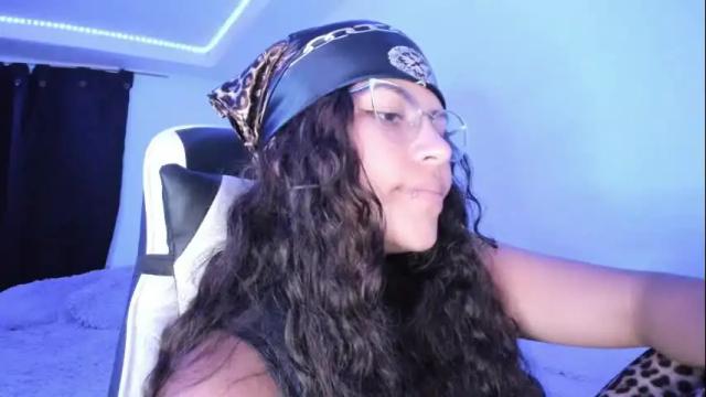 Image 2 of ladybrown_16 Stream on Chaturbate on 1 month ago