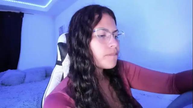 Image 3 of ladybrown_16 Stream on Chaturbate on 1 month ago