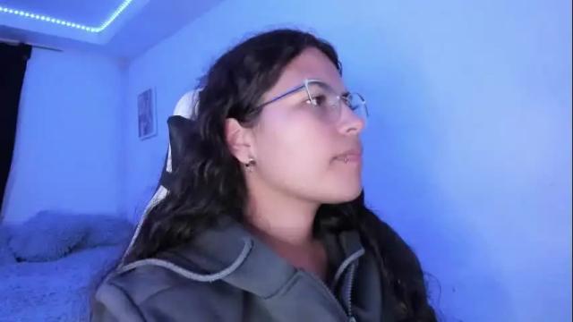 Image 7 of ladybrown_16 Stream on Chaturbate on 1 month ago