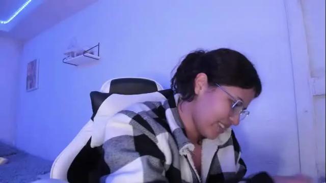 Image 2 of ladybrown_16 Stream on Chaturbate on 1 month ago