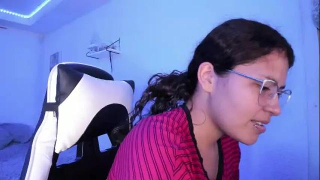 Image 3 of ladybrown_16 Stream on Chaturbate on 19 days ago