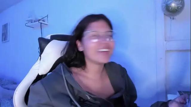 Image 10 of ladybrown_16 Stream on Chaturbate on 21 days ago