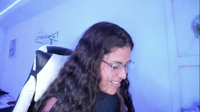 Image 2 of ladybrown_16 Stream on Chaturbate on 1 month ago