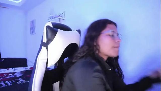 Image 4 of ladybrown_16 Stream on Chaturbate on 8 days ago