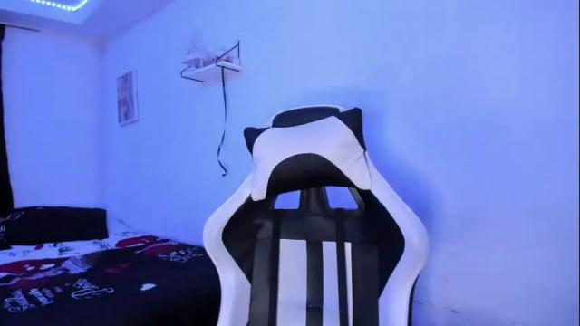 Image 7 of ladybrown_16 Stream on Chaturbate on 8 days ago