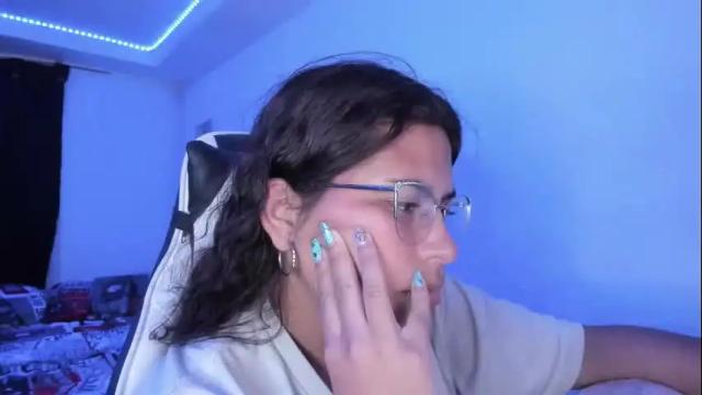 Image 7 of ladybrown_16 Stream on Chaturbate on 5 days ago