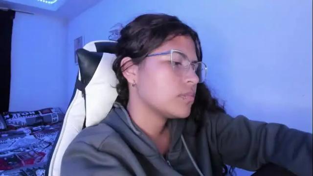 Image 12 of ladybrown_16 Stream on Chaturbate on 1 month ago