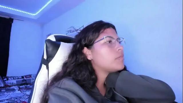 Image 4 of ladybrown_16 Stream on Chaturbate on 1 month ago