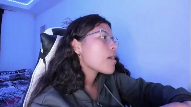 Image 6 of ladybrown_16 Stream on Chaturbate on 1 month ago