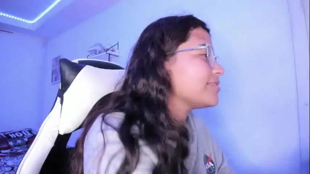 Image 2 of ladybrown_16 Stream on Chaturbate on 1 month ago