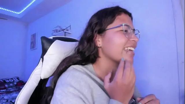 Image 4 of ladybrown_16 Stream on Chaturbate on 1 month ago