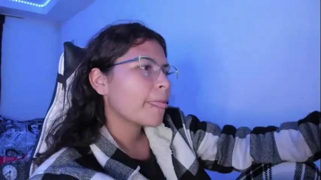 Image 2 of ladybrown_16 Stream on Chaturbate on 1 month ago