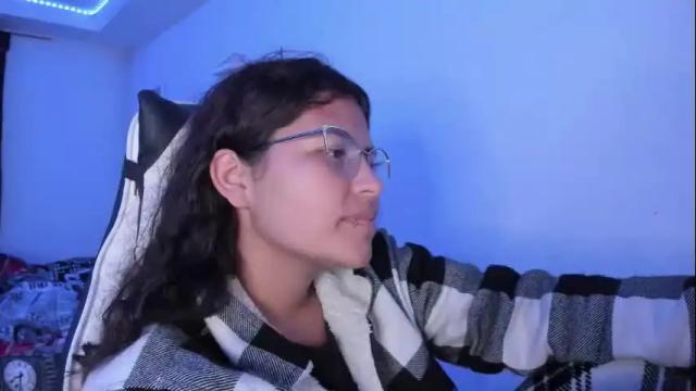 Image 3 of ladybrown_16 Stream on Chaturbate on 1 month ago
