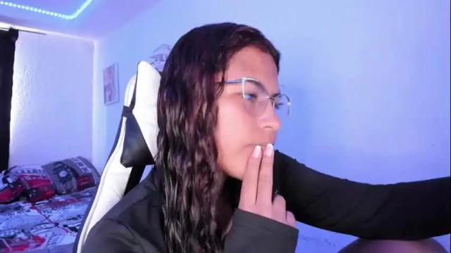 Image 11 of ladybrown_16 Stream on Chaturbate on 1 month ago