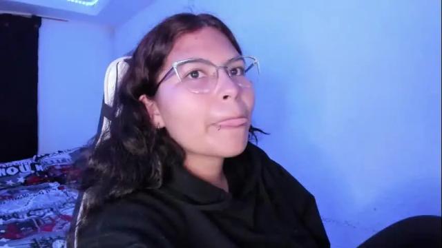 Image 7 of ladybrown_16 Stream on Chaturbate on 1 month ago