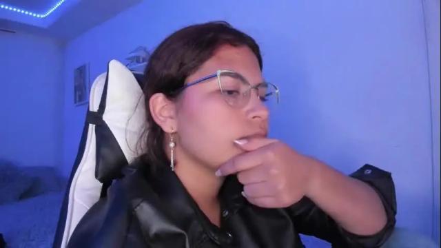 Image 4 of ladybrown_16 Stream on Chaturbate on 1 month ago