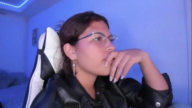 Image 7 of ladybrown_16 Stream on Chaturbate on 1 month ago