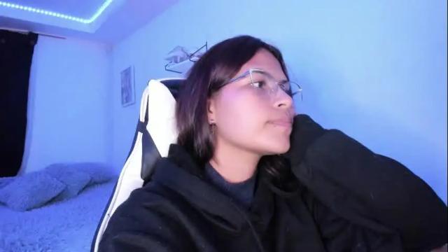 Image 2 of ladybrown_16 Stream on Chaturbate on 1 month ago