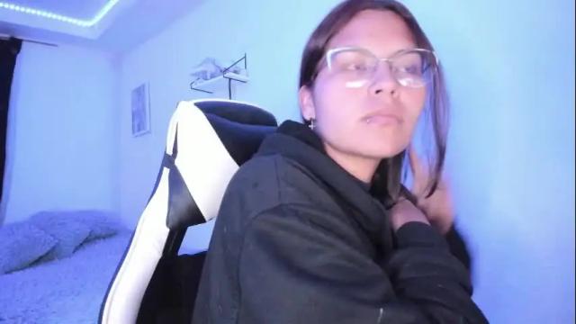Image 3 of ladybrown_16 Stream on Chaturbate on 1 month ago
