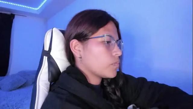 Image 4 of ladybrown_16 Stream on Chaturbate on 1 month ago