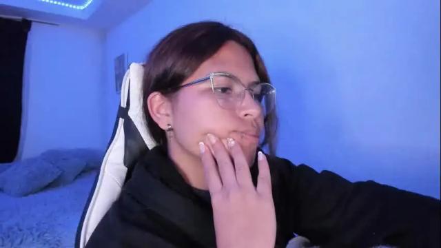 Image 7 of ladybrown_16 Stream on Chaturbate on 1 month ago
