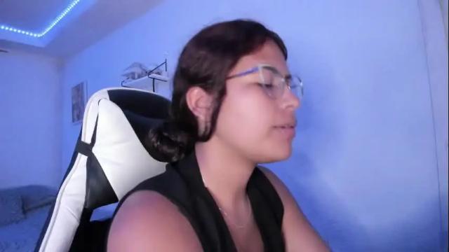 Image 2 of ladybrown_16 Stream on Chaturbate on 1 month ago