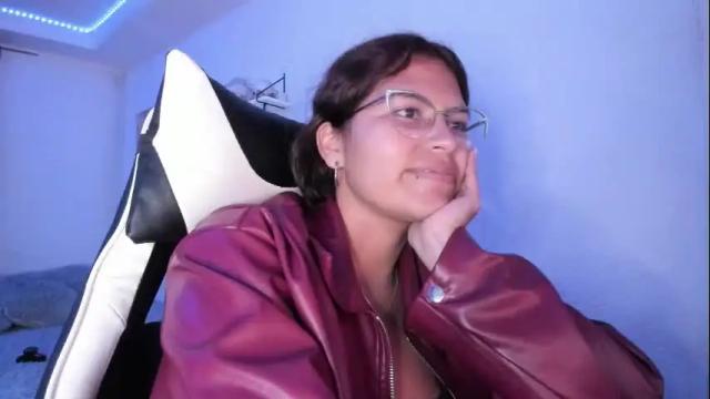 Image 2 of ladybrown_16 Stream on Chaturbate on 1 month ago