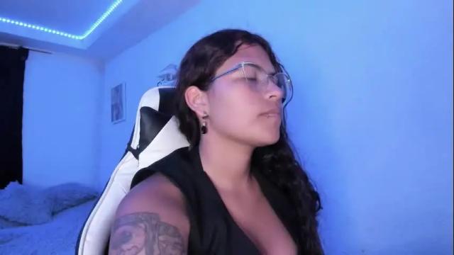 Image 2 of ladybrown_16 Stream on Chaturbate on 22 days ago