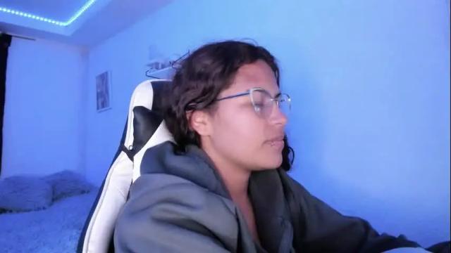 Image 4 of ladybrown_16 Stream on Chaturbate on 19 days ago